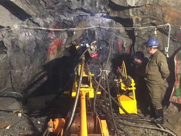 Z90-3 HQ 300m 터널을 파고는 그리고 물 관리에 사용되는 지하 교련 의장